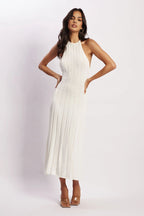 Robe midi plissée col licou dos nu - Dalila