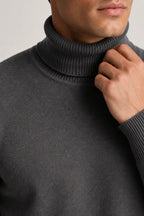Pull homme col roulé coupe ajustée maille unie slim - Caspar