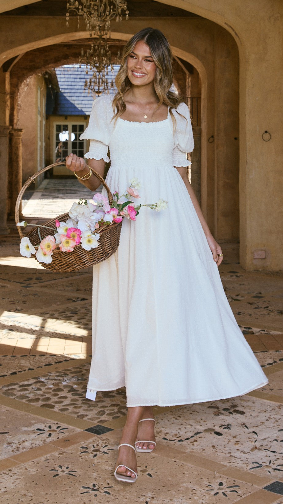 Vestido midi blanco mujer hombros descubiertos cuerpo fruncido mangas abullonadas - Renata