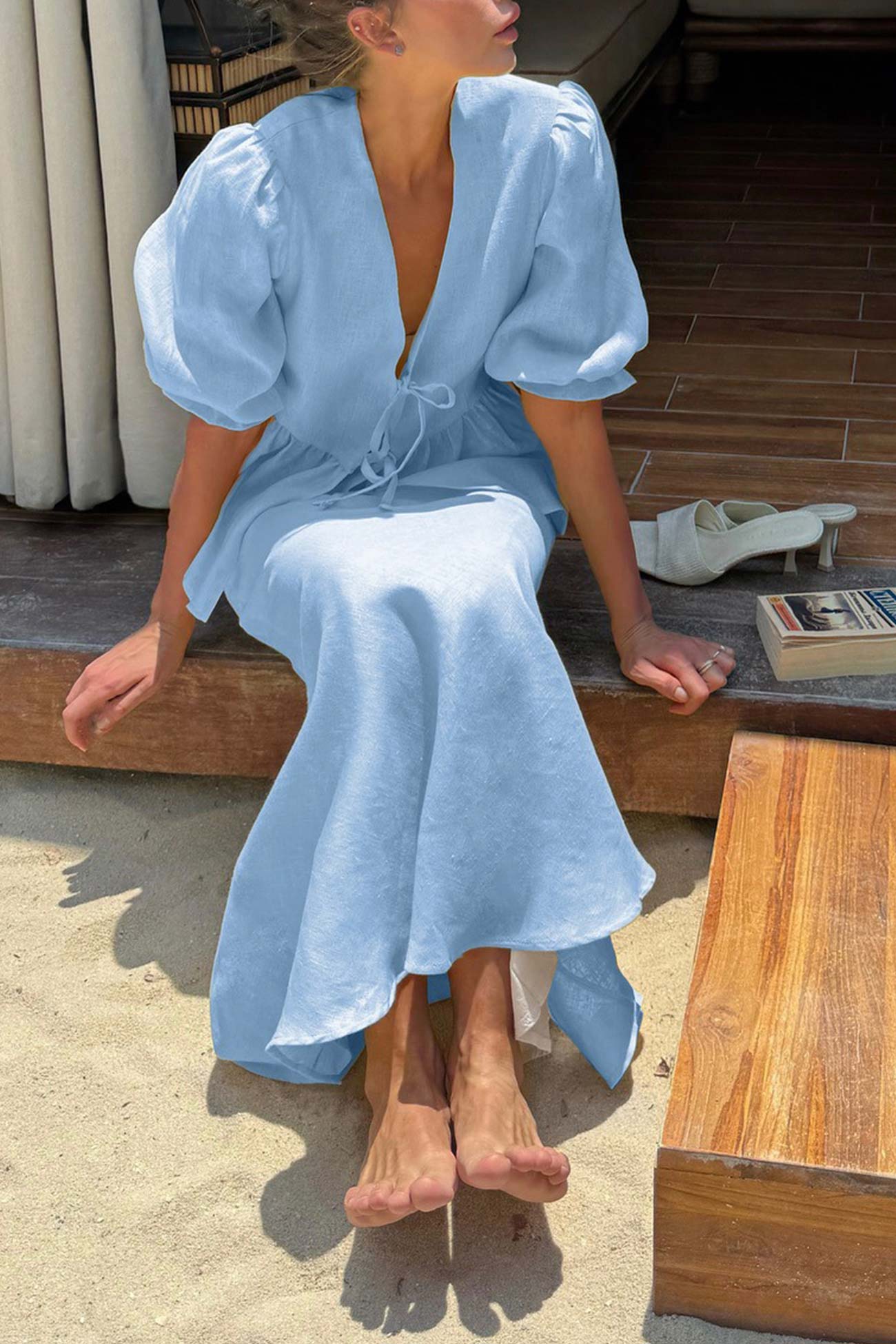 Ensemble in tissu fluide con chemisier à manches bouffantes et jupe longue avec décolleté en V - Emilia