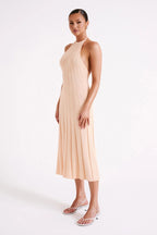 Robe midi plissée col licou dos nu - Dalila
