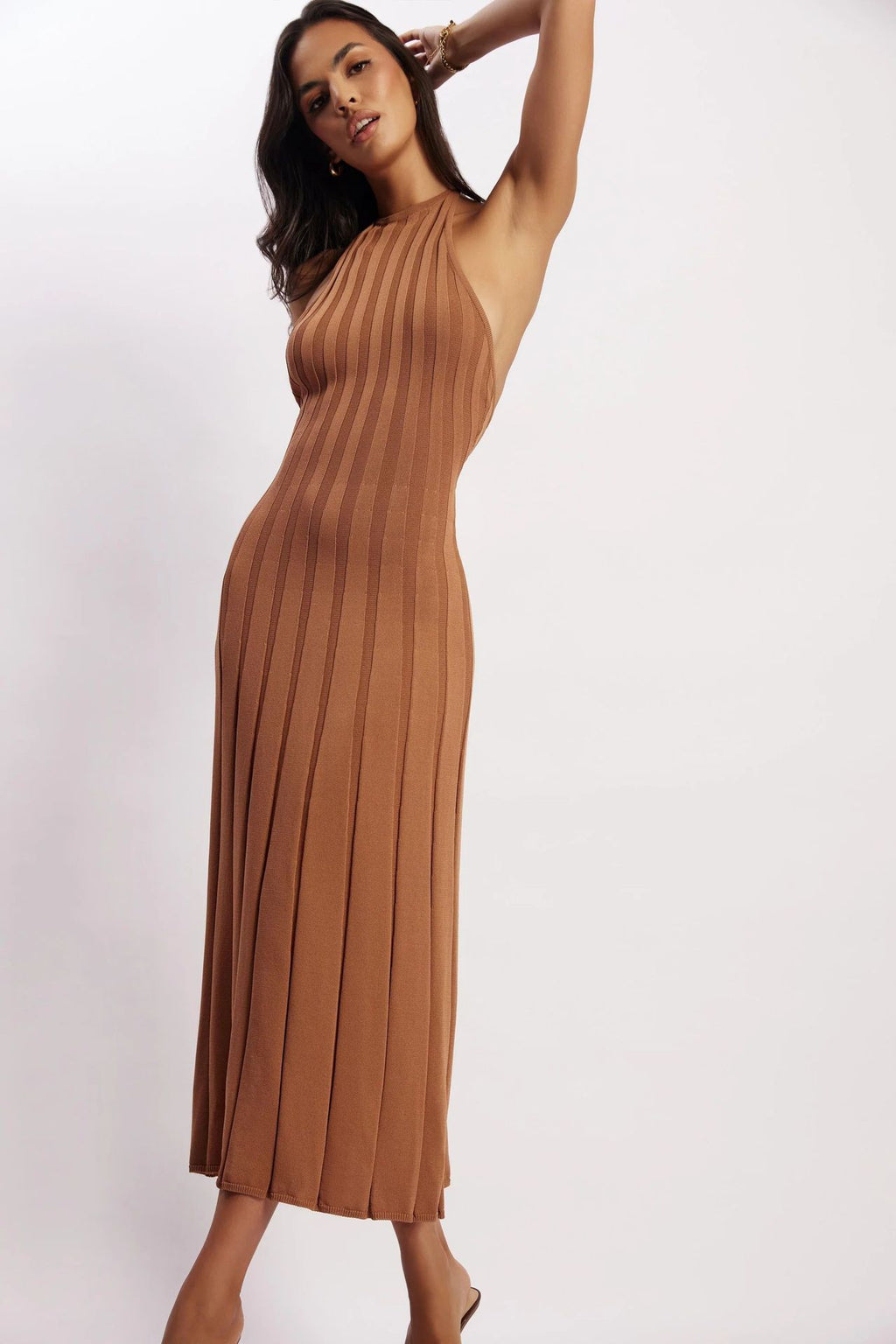 Robe midi plissée col licou dos nu - Dalila