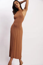 Robe midi plissée col licou dos nu - Dalila