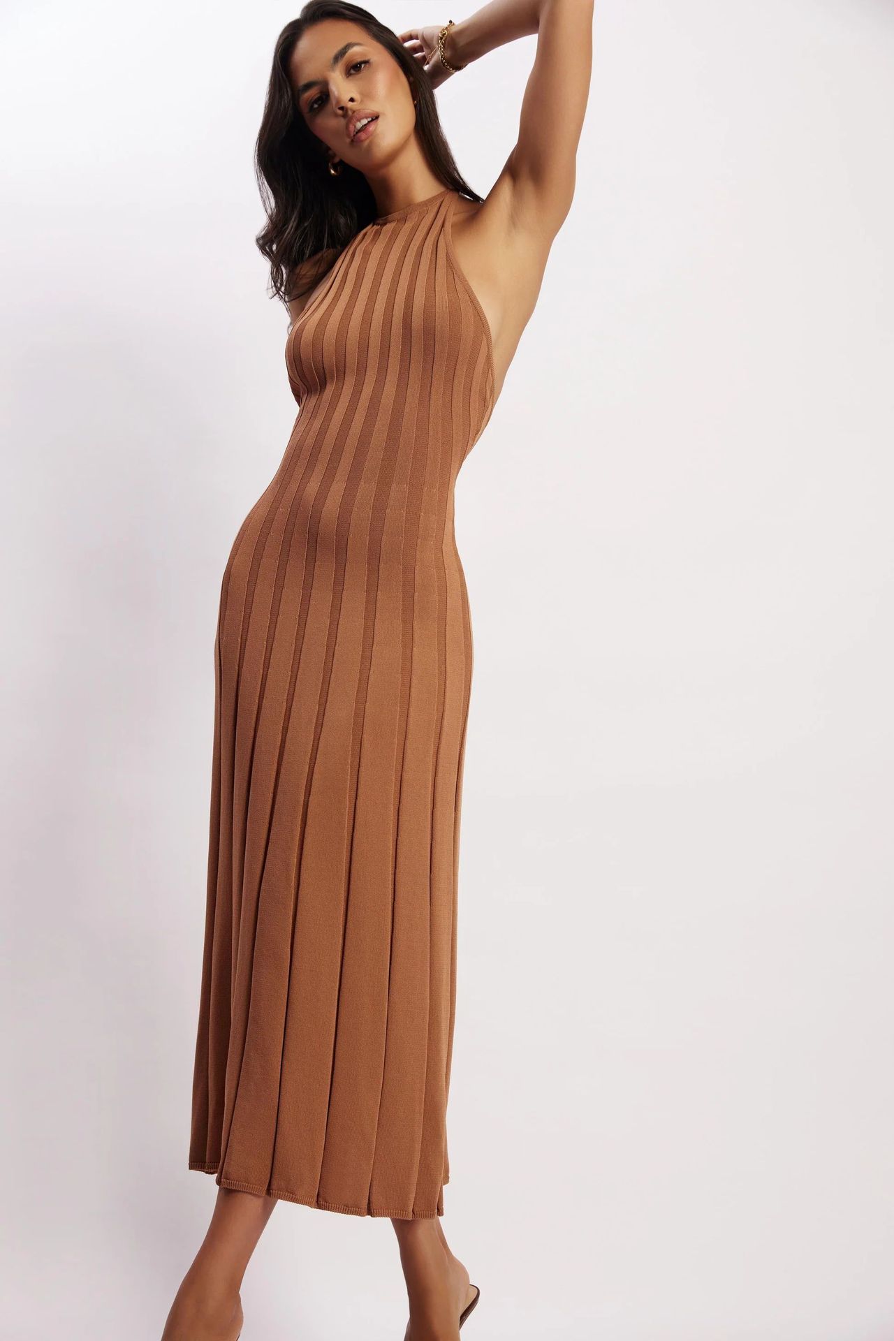 Robe midi plissée col licou dos nu - Dalila