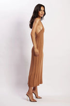 Robe midi plissée col licou dos nu - Dalila