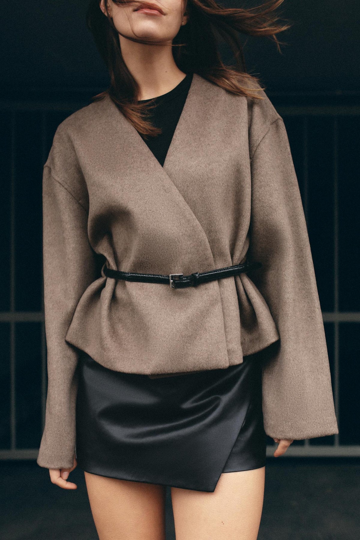 Veste courte femme ceinture décolleté V taille marquée - Irina
