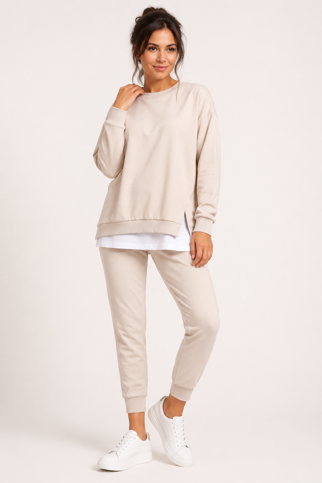 Ensemble femme composé d'un sweat à fentes latérales et d'un pantalon de jogging - Louise