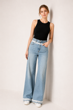 Jean femme à jambes larges et taille haute, avec détail en dentelle - Irma