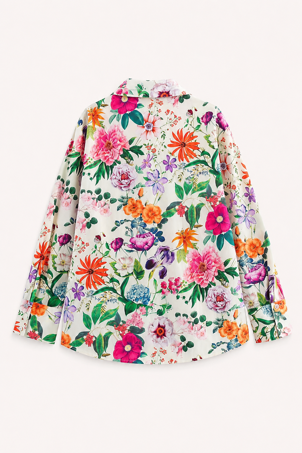 Chemisier floral femme manches longues col V boutonné porté dehors – Katrin