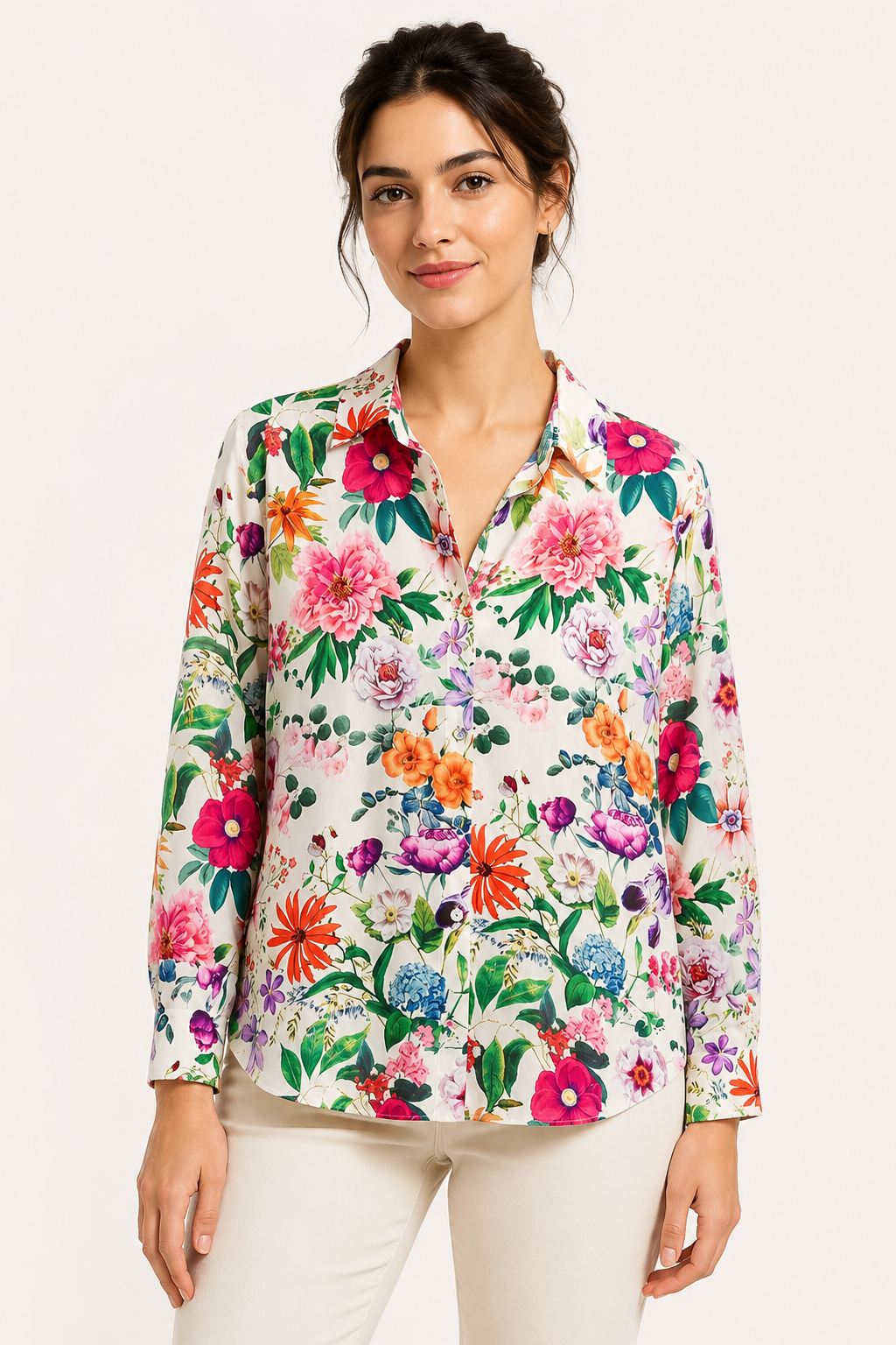 Chemisier floral femme manches longues col V boutonné porté dehors – Katrin