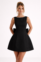 Robe courte dos ouvert nœud dos sans manches pour soirée et dîner - Roxana