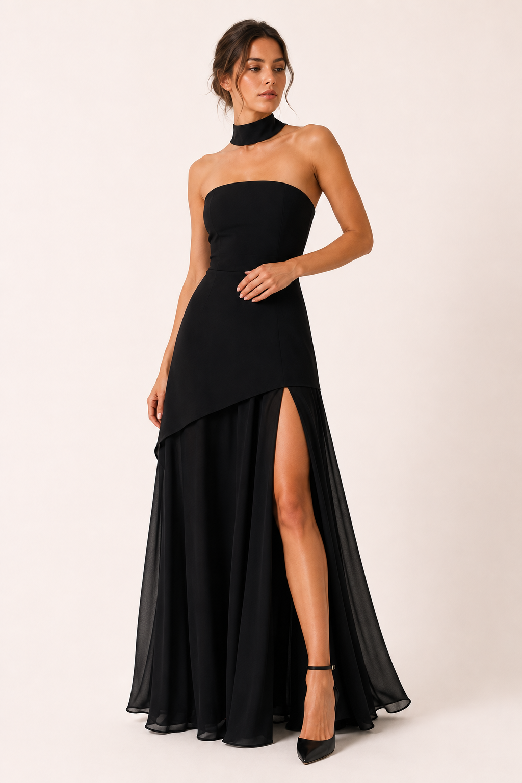 Robe de mariée élégante et longue avec fente haute - Sabine