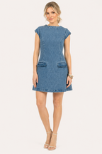 Robe courte denim manches courtes boutonnée coutures verticales contemporaine sorties - Loreen