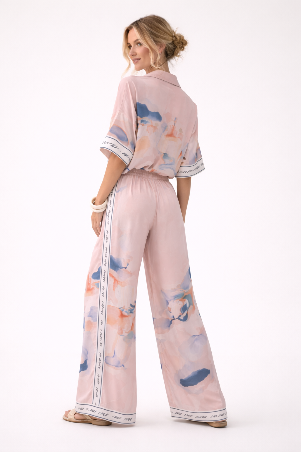 Ensemble femme chemise ample pantalon jambe large imprimé graphique - Zara