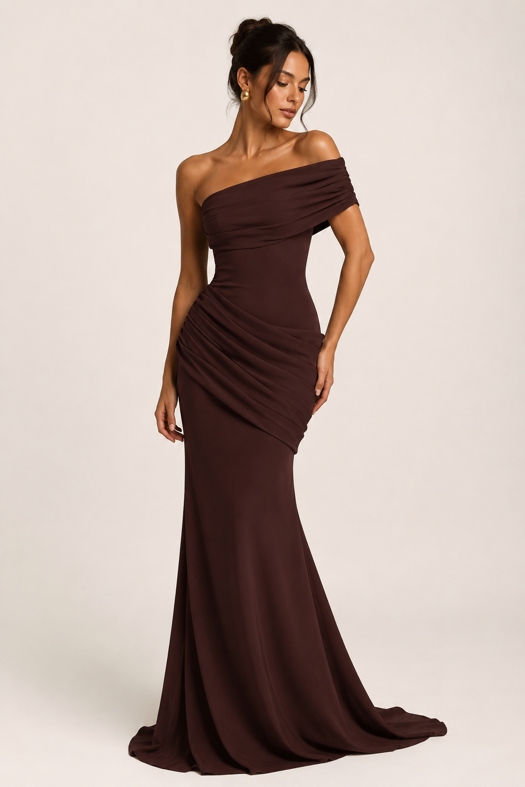 Robe longue sirène épaules nues encolure asymétrique plis buste cérémonie - Aurelia
