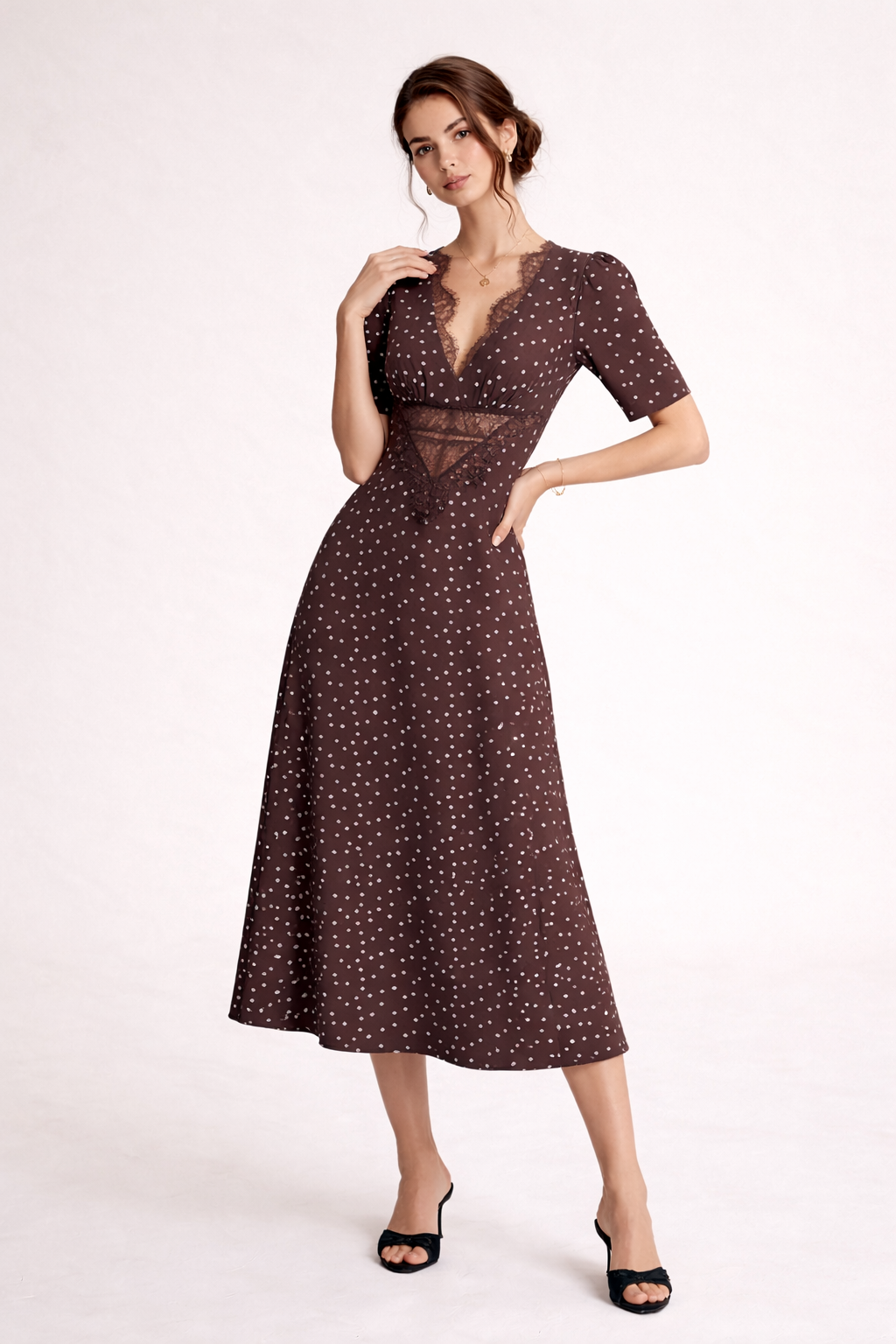 Robe midi à pois décolleté en V dentelle manches courtes - Mechthild