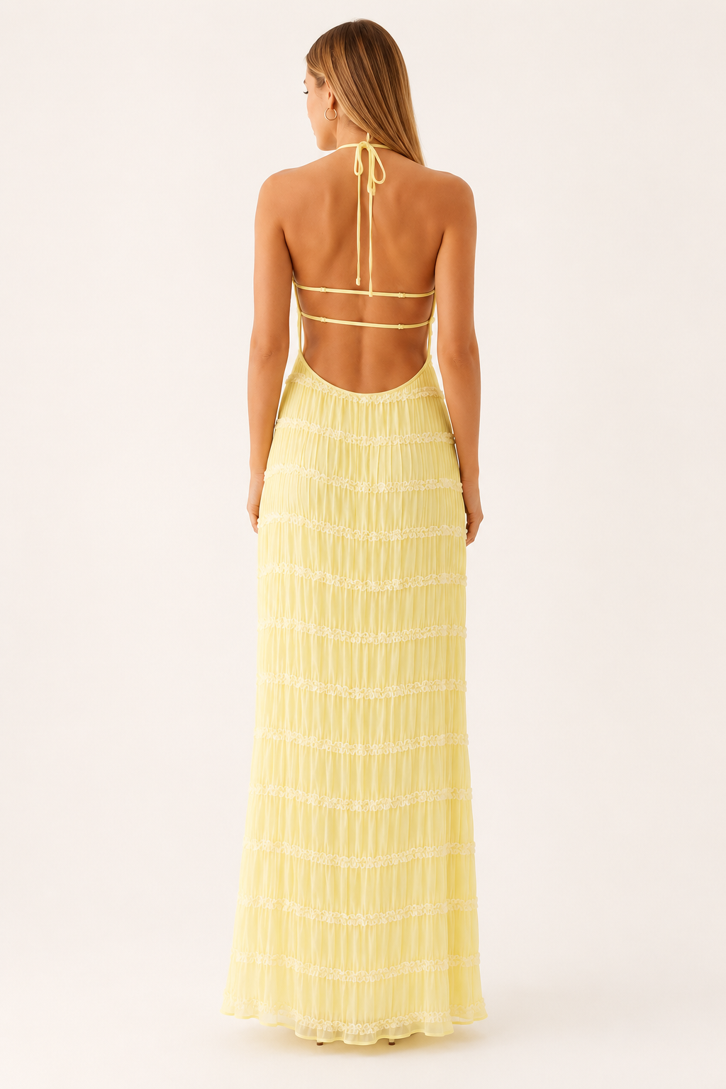 Robe longue d'été plissée avec un élégant col licou - Tilda