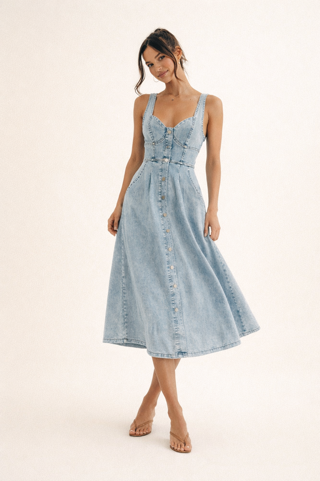 Robe midi en jean style printanier silhouette féminine - Elowen