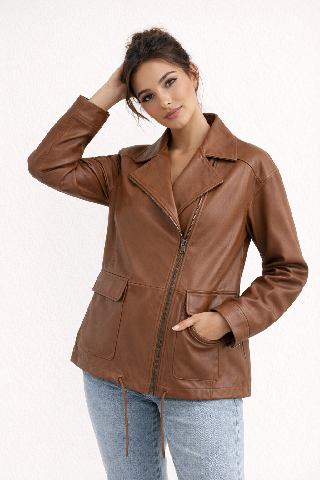 Veste en tissu doux et fluide avec coupe féminine et design élégant adaptée au quotidien - Fiorella