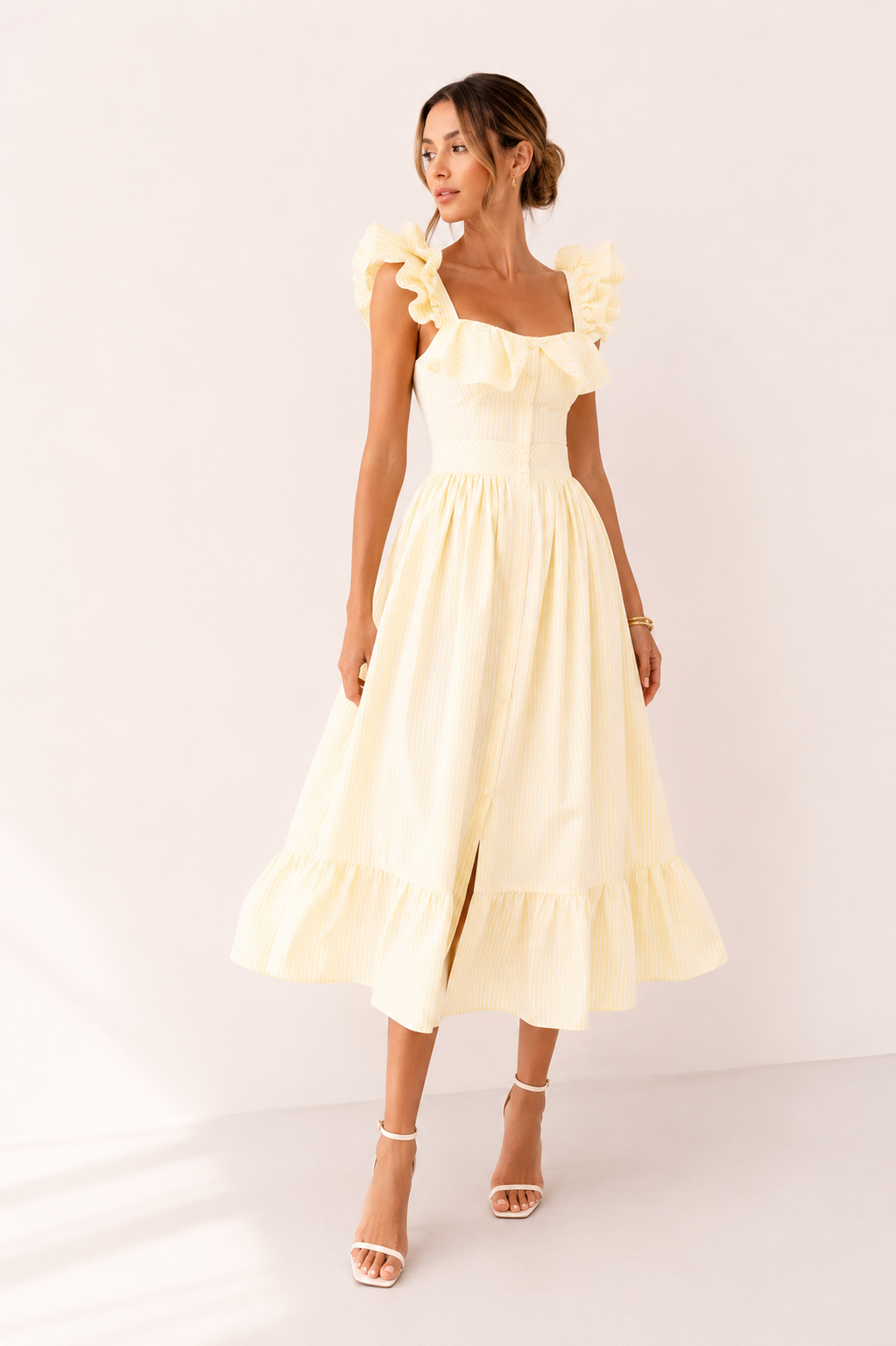 Robe midi rayures fines volants manches taille haute fente devant boutonné - Elina