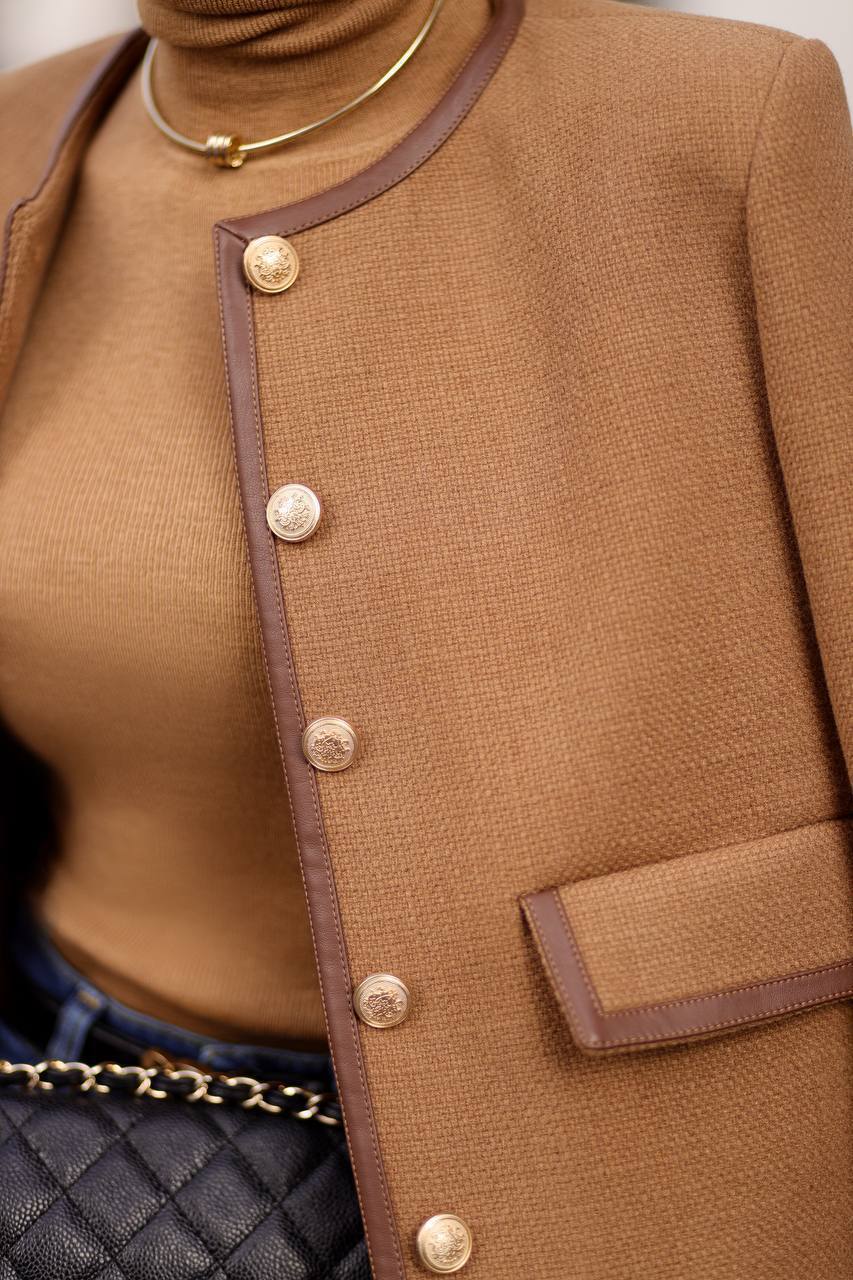 Veste courte femme élégante boutons col rond chic - Liane