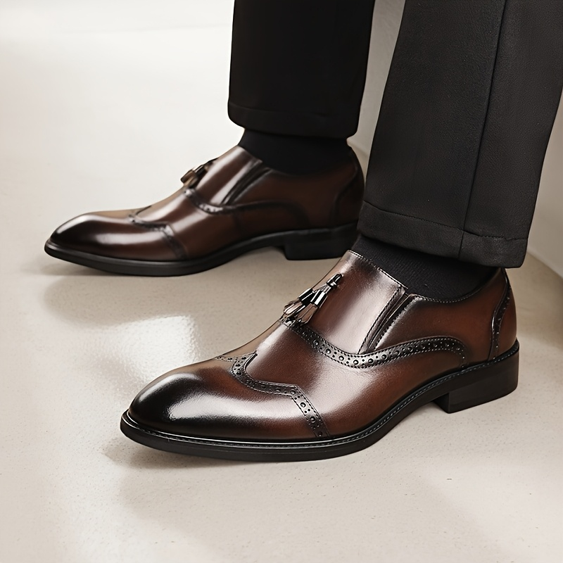 Mocassins in cuir con glands et bord perforé et silhouette formelle pour hommes - Almeric