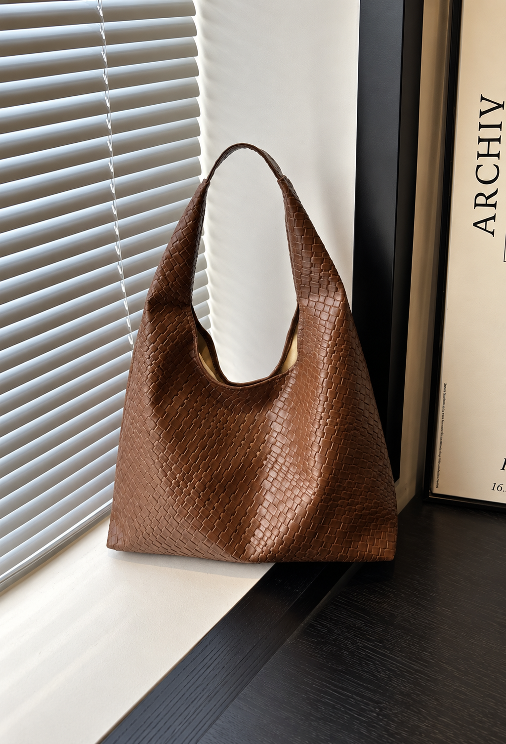 Sac hobo femme effet cuir tressé porté épaule souple