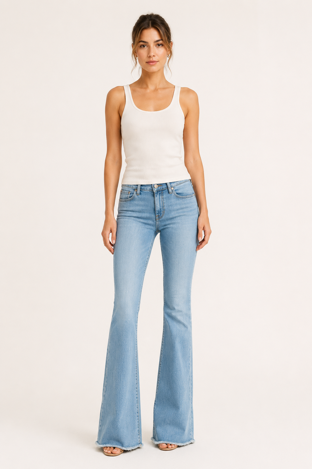 Jean évasé pour femme à taille haute, avec ourlet effiloché - Anika