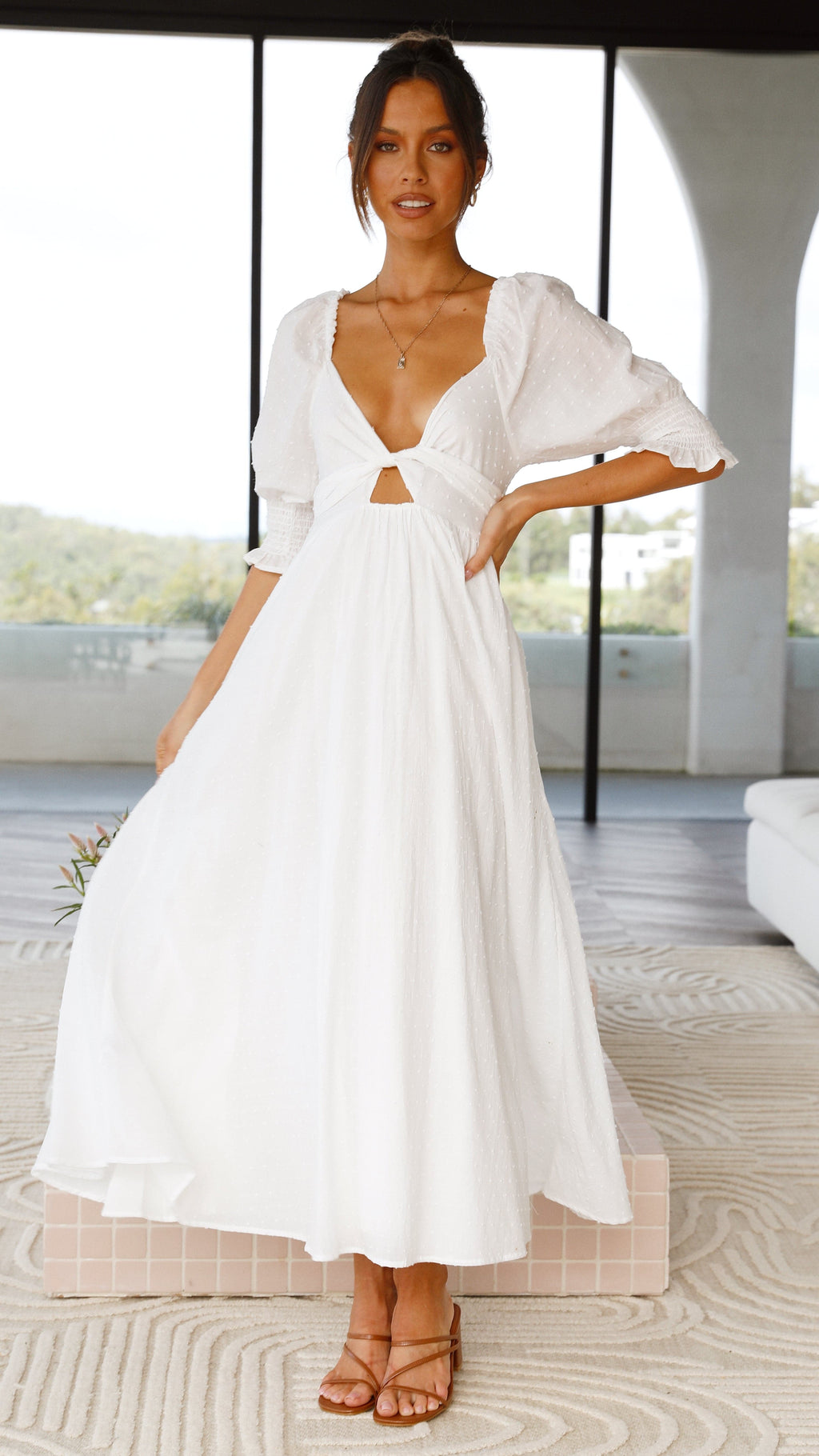Vestido midi blanco mujer hombros descubiertos cuerpo fruncido mangas abullonadas - Renata