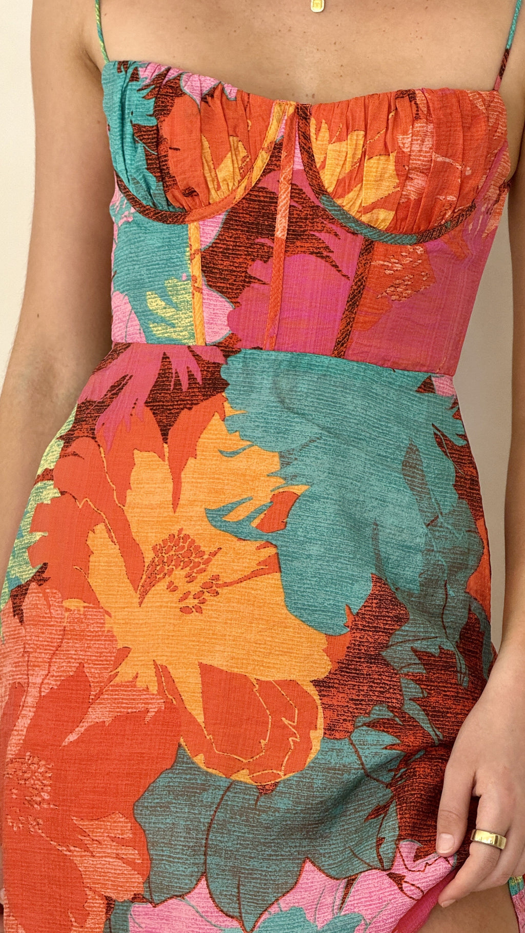 Vestido largo estampado floral mujer escote cuadrado copas aro cintura varillas lazada espalda - Elda