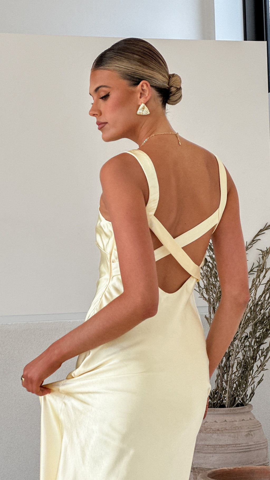 Vestido largo satinado mujer escote V busto triangular tirantes anchos espalda cruzada - Alondra