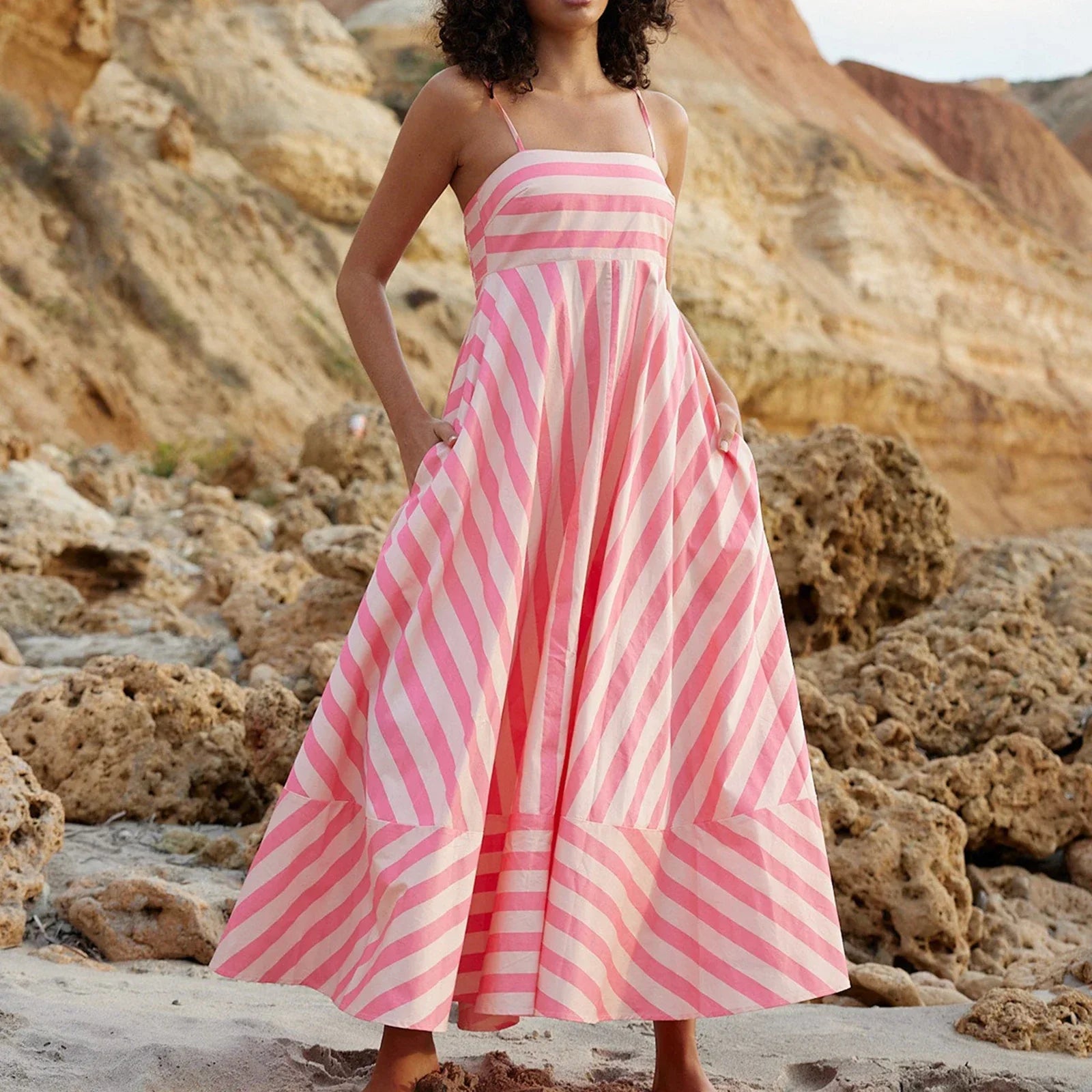 Robe longue rayée à fines bretelles pour femme - Alvera
