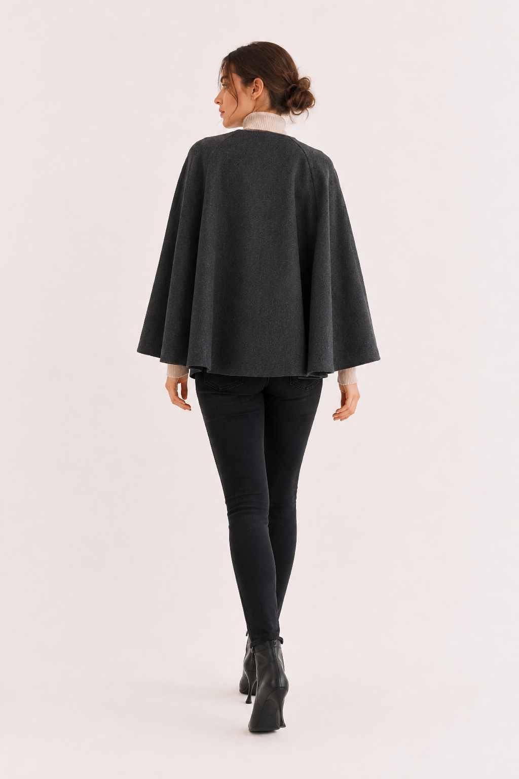 Manteau cape court femme devant ouvert manches larges - Tiffany