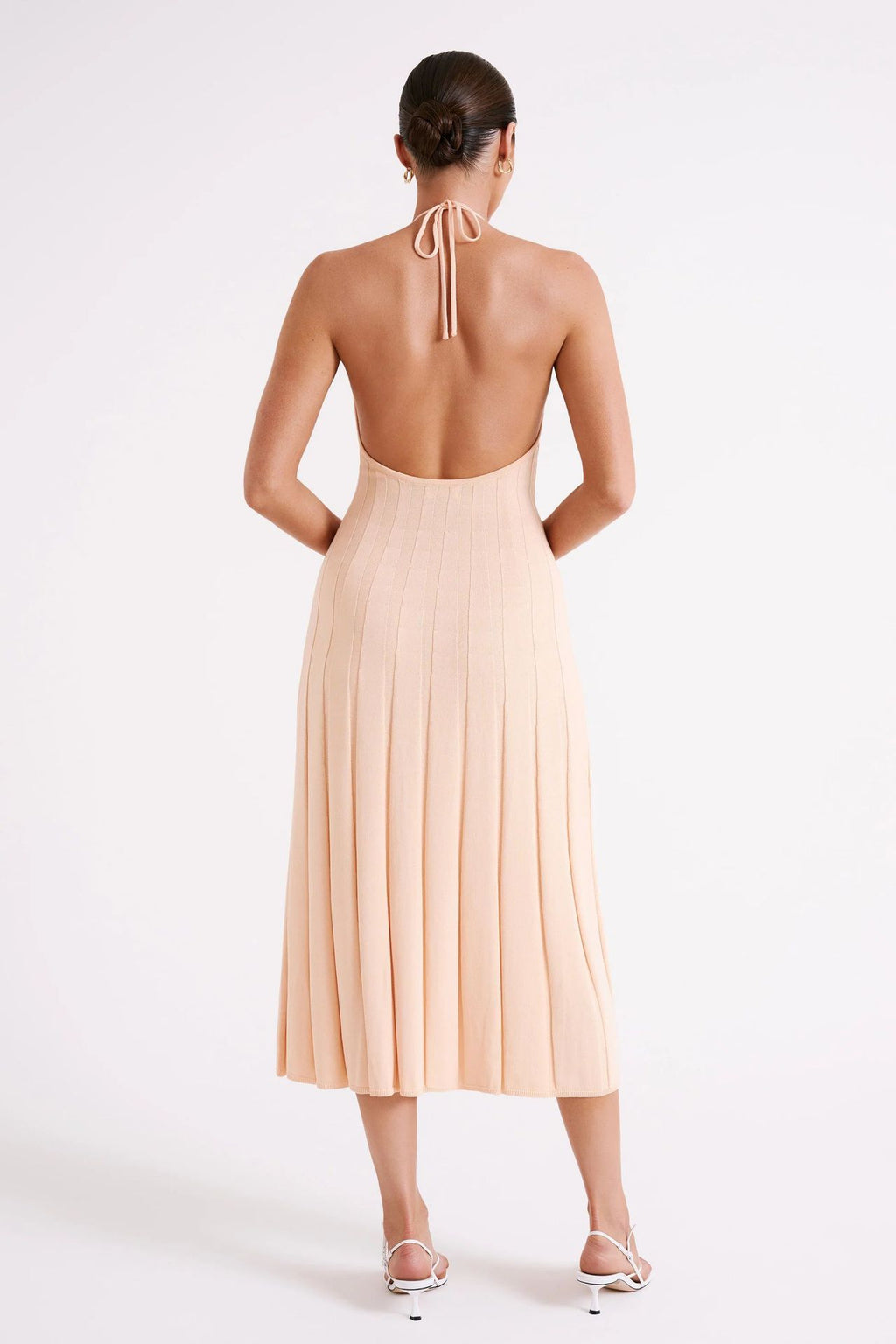 Robe midi plissée col licou dos nu - Dalila