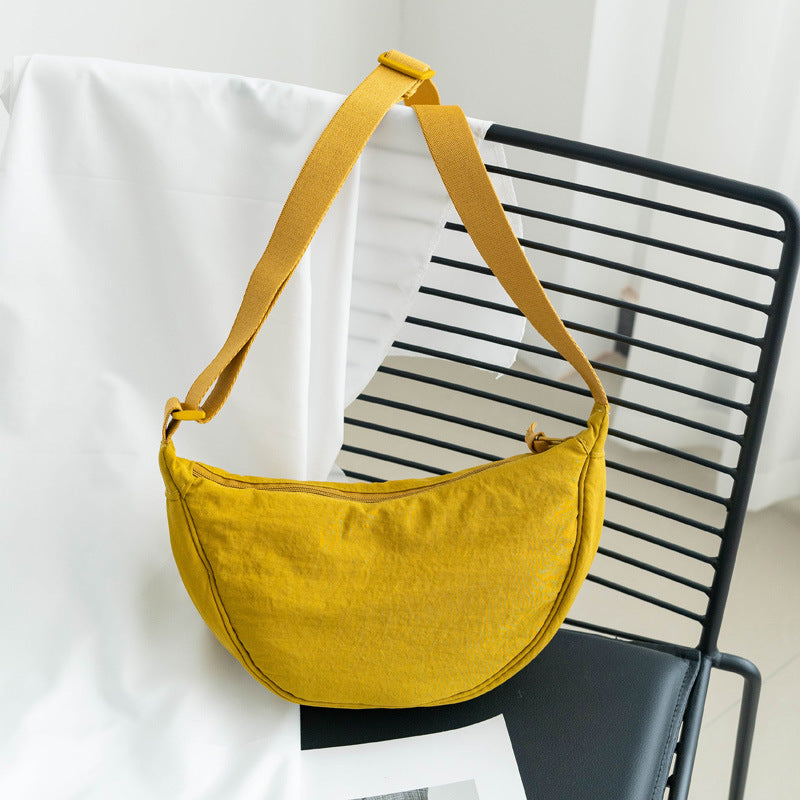 Sac bandoulière femme nylon demi-lune pratique quotidien - Vianne