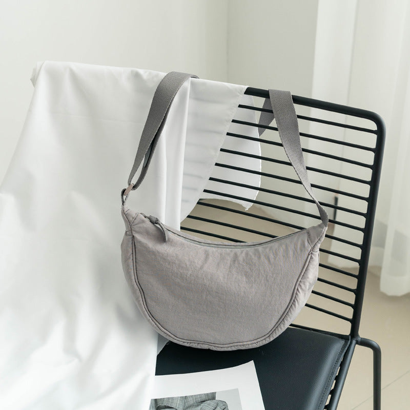 Sac bandoulière femme nylon demi-lune pratique quotidien - Vianne