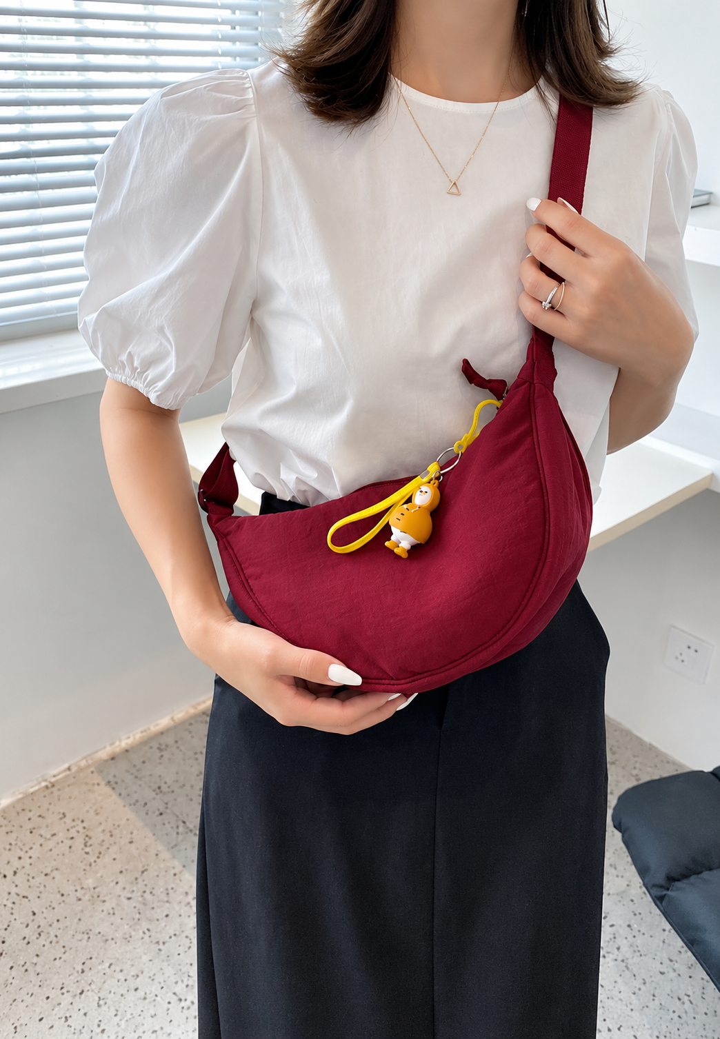 Sac bandoulière femme nylon demi-lune bandoulière réglable - Camille