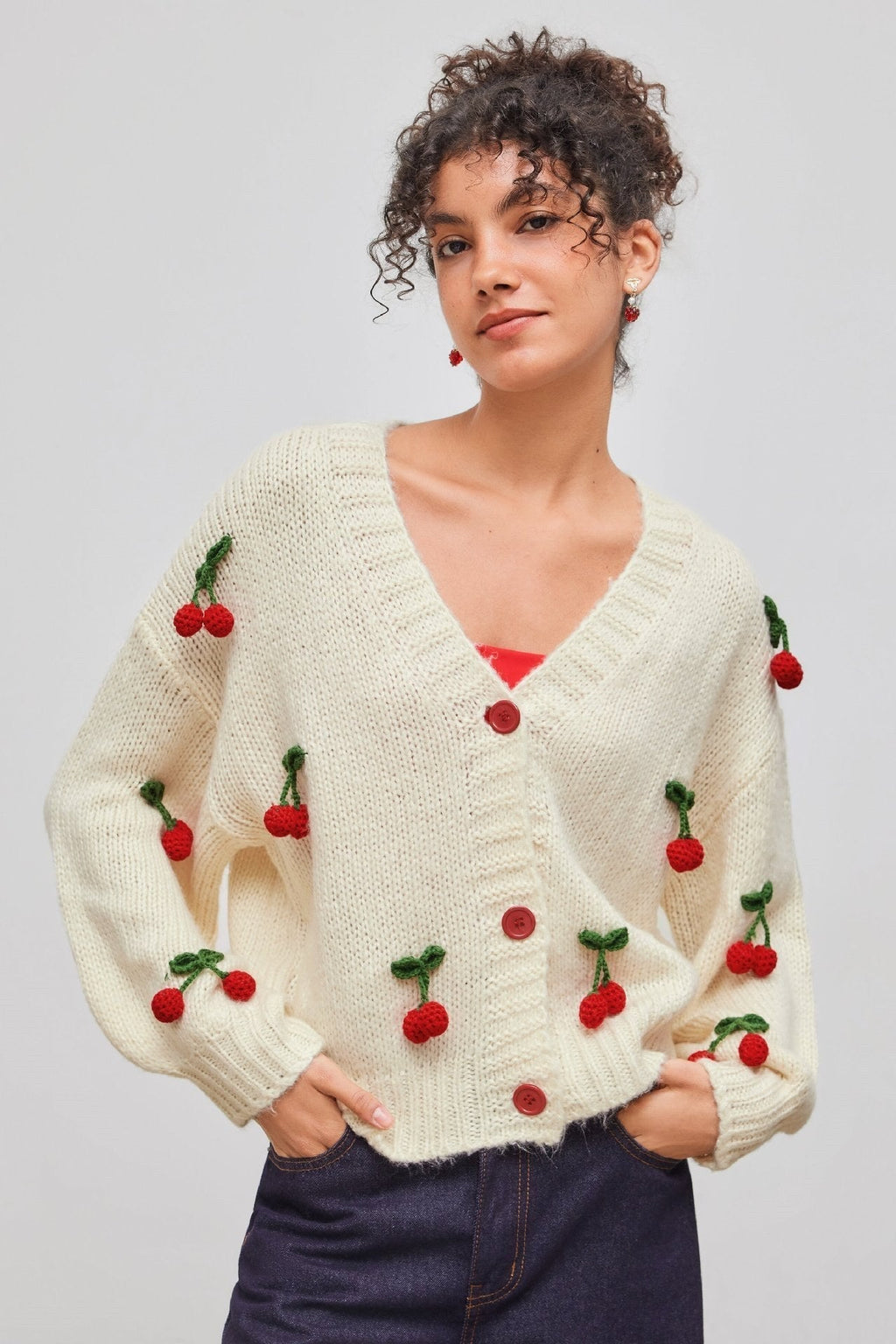 Cardigan ample femme maille col V applications cerises - Frieda
