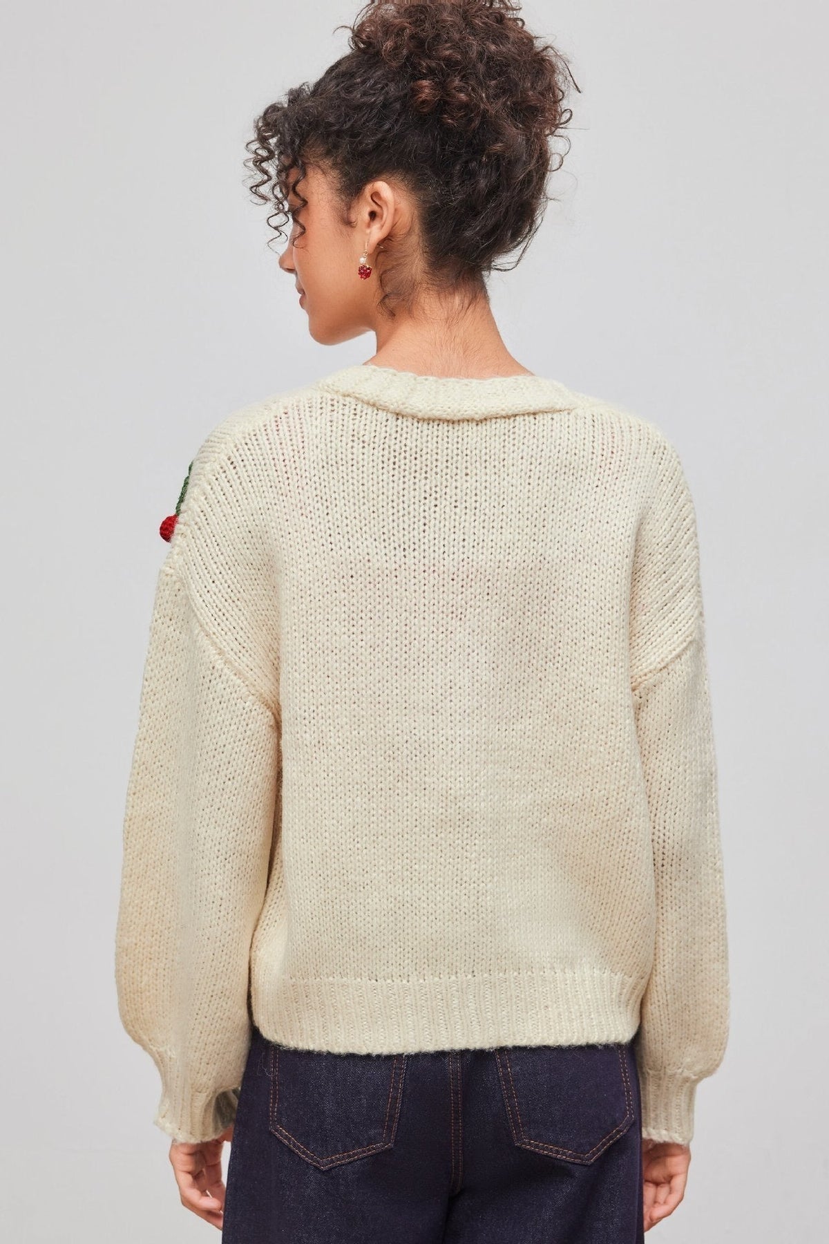 Cardigan ample femme maille col V applications cerises - Frieda