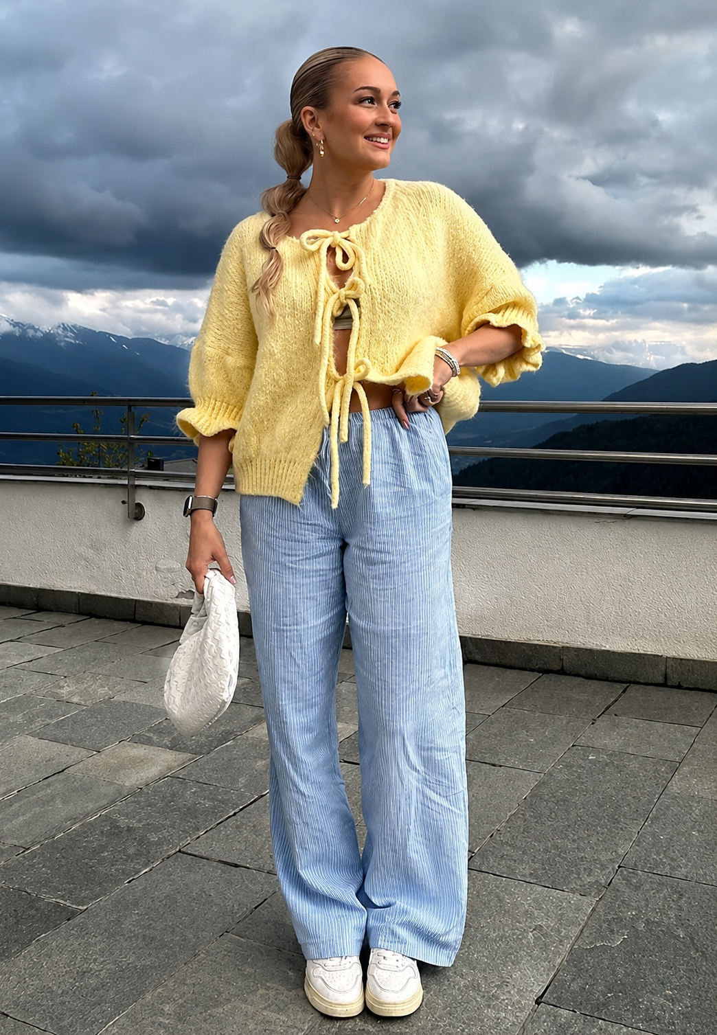 Cardigan maille femme nœuds devant détail féminin - Margaux