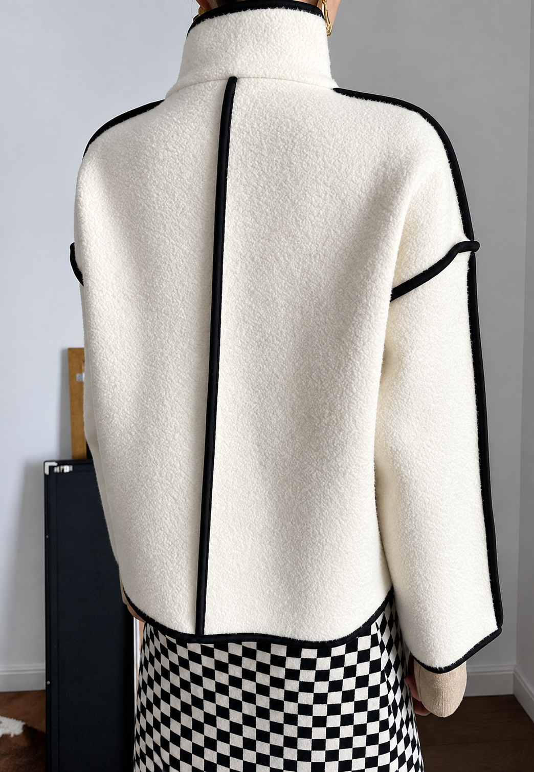 Veste courte femme col montant bordures contrastées - Ophélie