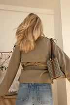 Trench court femme col montant double boutonnage ceinturé - Nora