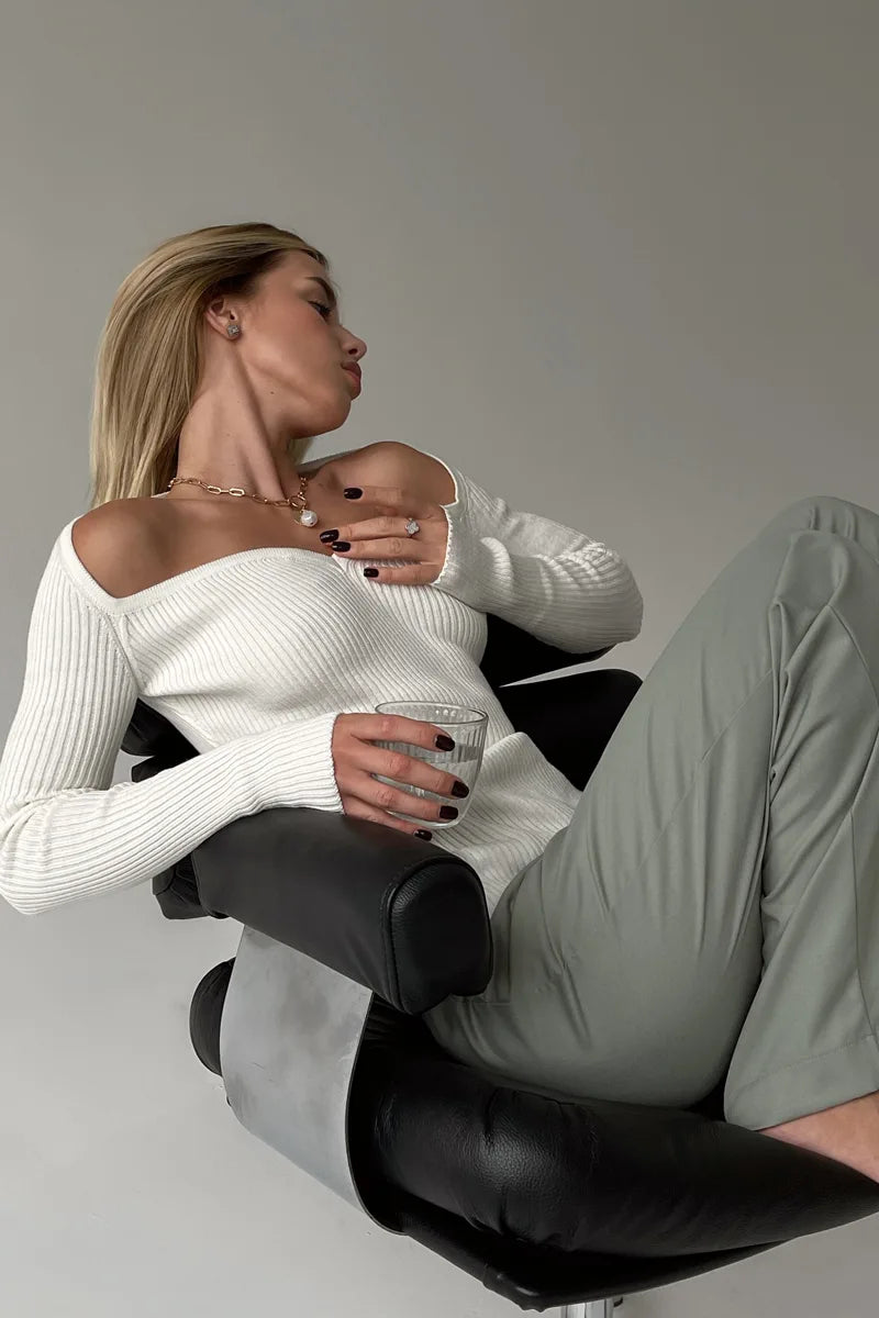 Pull femme côtelé épaules dénudées maille extensible - Colette
