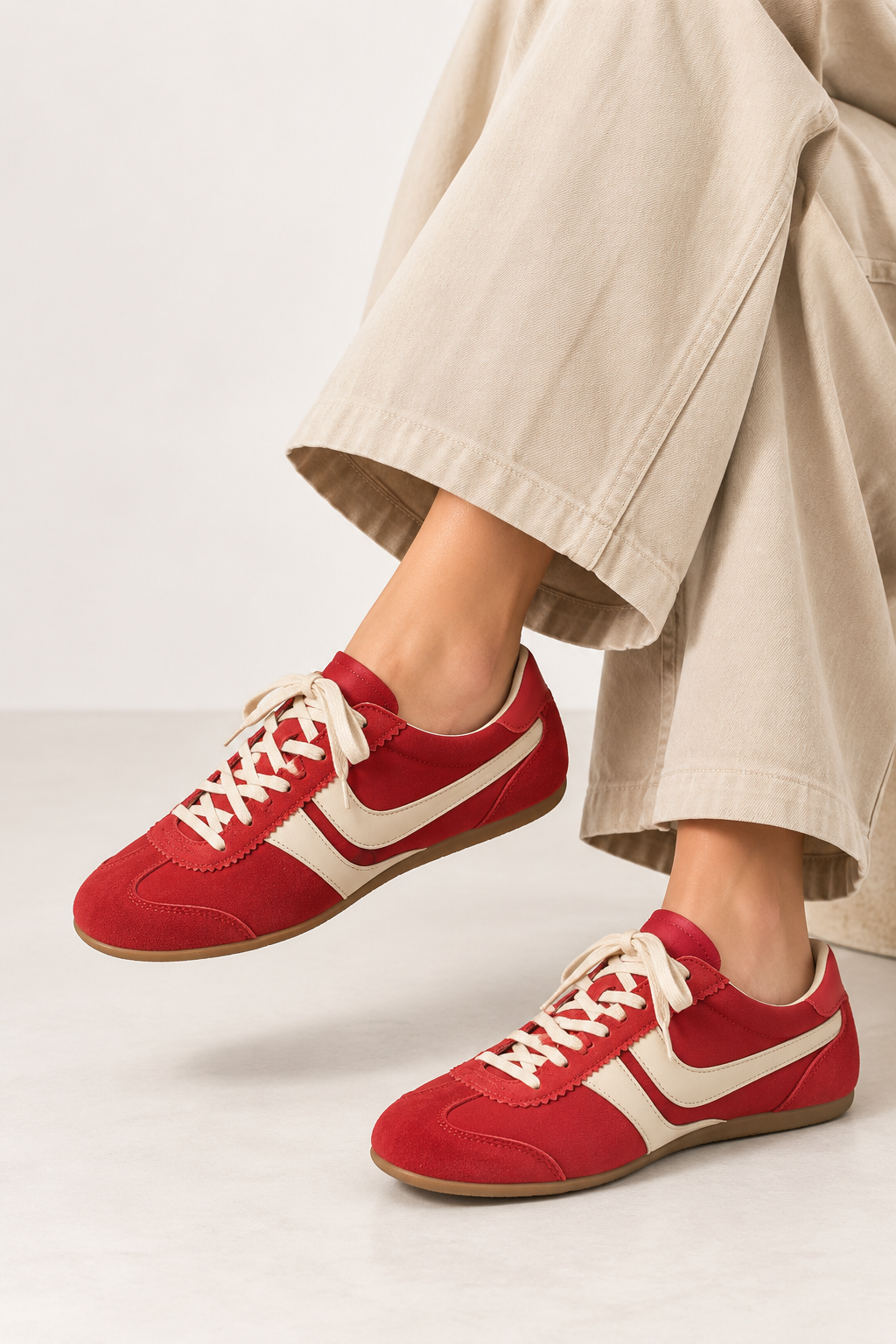 Baskets rétro barefoot femme empiècements contrastés souples - Alinda